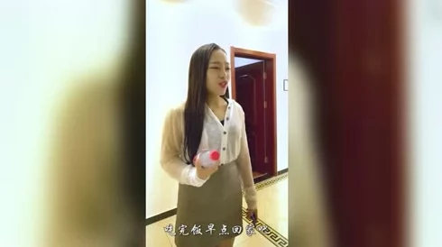 打光美女屁股隐私视频 这部视频展现了独特的艺术视角和美感，值得一看，给人耳目一新的感觉，非常吸引眼球。