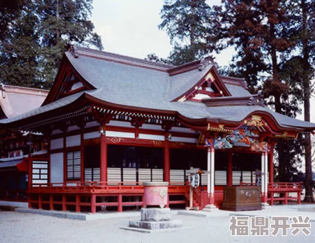 日本h彩色无遮挡琉璃神社最新消息神社将于下周末举办一年一度的祭典活动，届时会有传统舞蹈表演和特色美食摊位